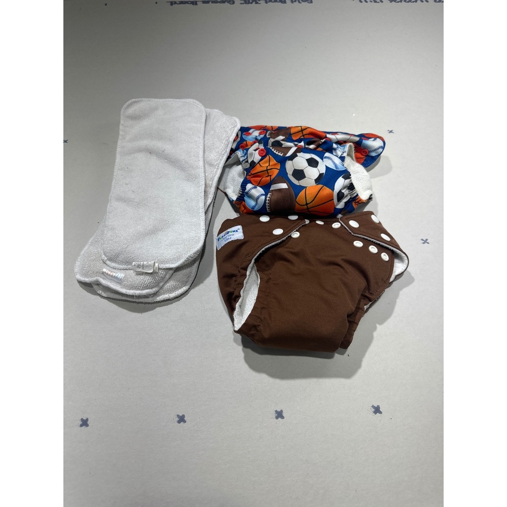 Fuzzibunz ,Smart Snugs, Cloth Diaper Set 2 Pocket Diapers 2 Inserts Sports Brown